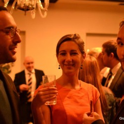 302561_373010026112811_1663201788_n