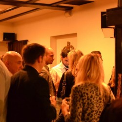 581401_373010299446117_629752603_n