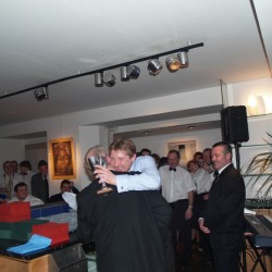 OLYMPUS DIGITAL CAMERA